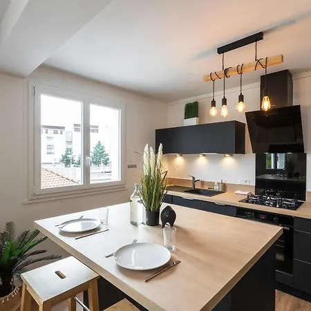 A - Safari Lejlighed Clermont-Ferrand